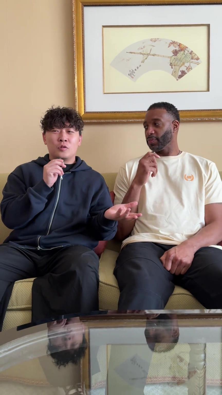 小伙子你真勇啊，在麥迪面前“那個(gè)，那個(gè)”的